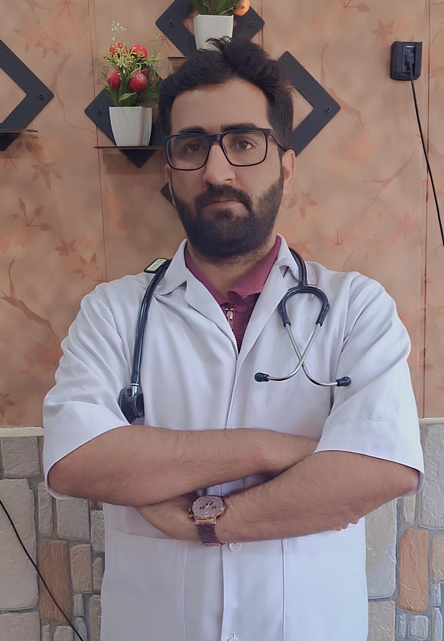 Dr. Suhail Ahmad Tantry – BDS, PGDCC, Dentist in Kupwara